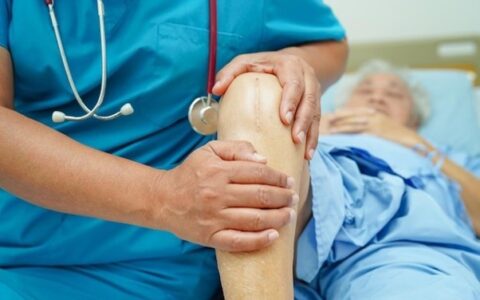 knee replacement